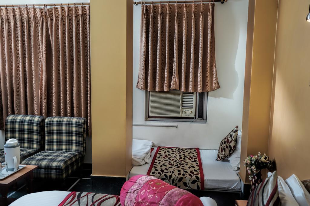 Hotel Laxmi Palace Удайпур Экстерьер фото